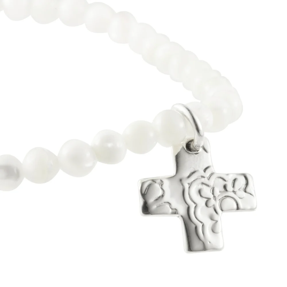 Chic Madre Perla con Cruz Tapizada PF220007J (2) Chic Madre Perla con Cruz Tapizada PF220007J (2)