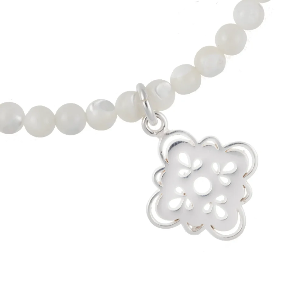 Chic Madre Perla con Flor de Prosperidad PF220003J (2) Chic Madre Perla con Flor de Prosperidad PF220003J (2)